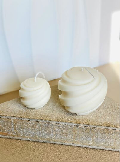 Reflective Swirl Intention Candle – Handcrafted Soy Wax